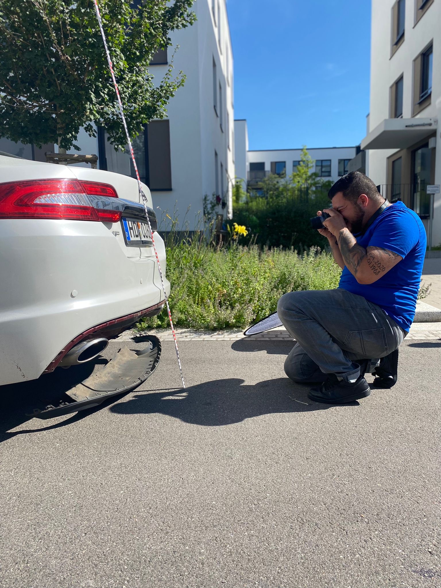 BSV Gutachter bei der Fahrzeugbegutachtung